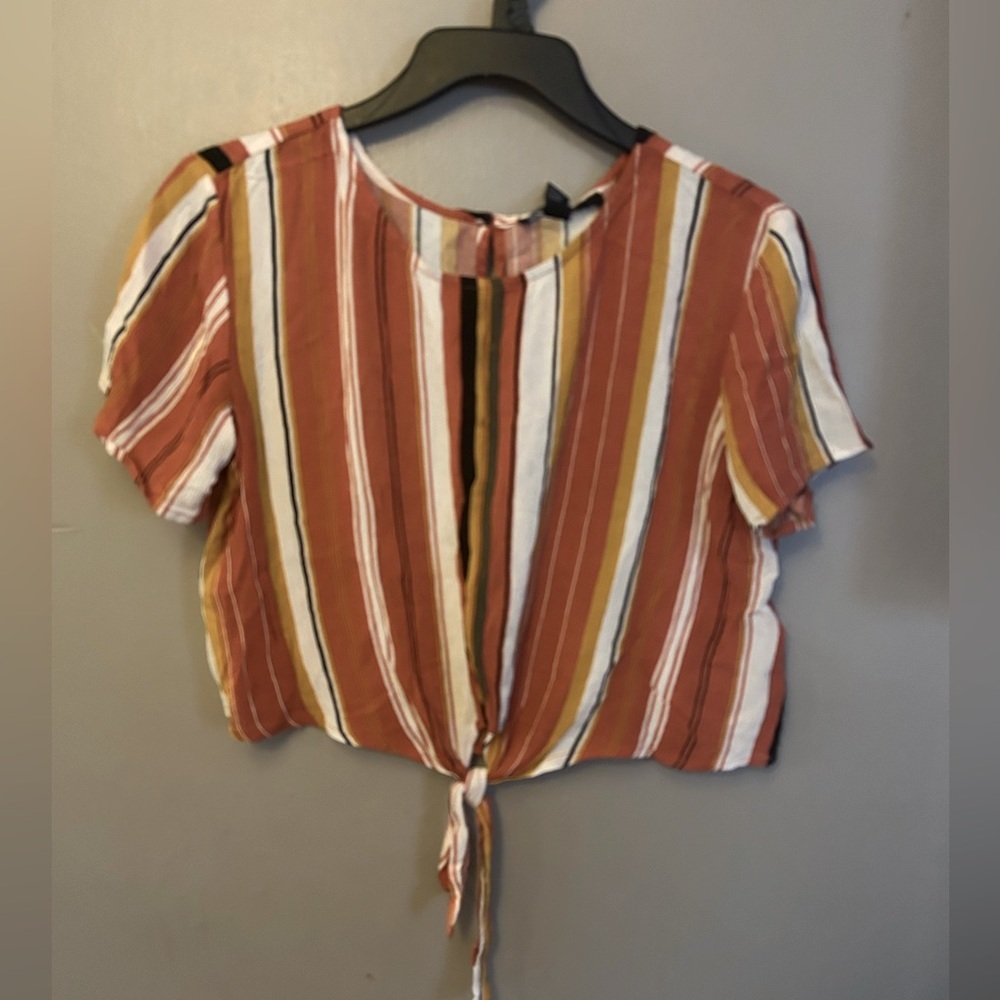 Forever 21 shirt - striped short sleeve tie front cropped top, NWT